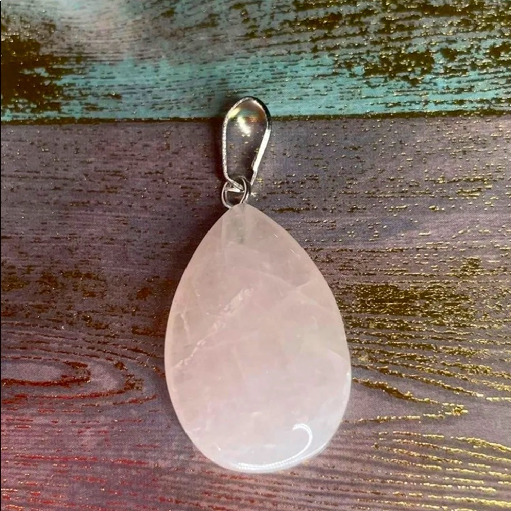 Crystsl Pendent